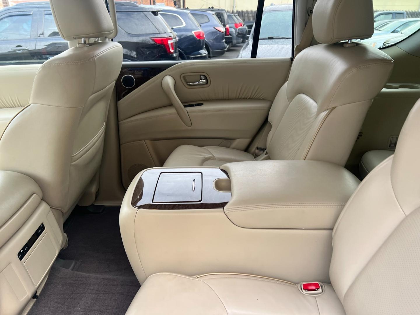 2017 Infiniti QX80 Limited 4WD (JN8AZ2NE1H9) with an 5.6L V8 DOHC 32V engine, 7A transmission, located at 1018 Brunswick Ave, Trenton, NJ, 08638, (609) 989-0900, 40.240086, -74.748085 - Photo#9